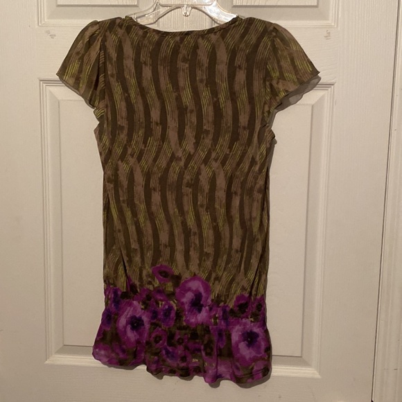 Womens DKNY v-neck shirt size small - Picture 3 of 3